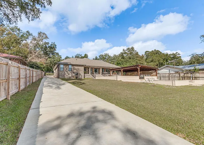 Waterfront Retreat W/ Outdoor Oasis In Holiday home Pensacola